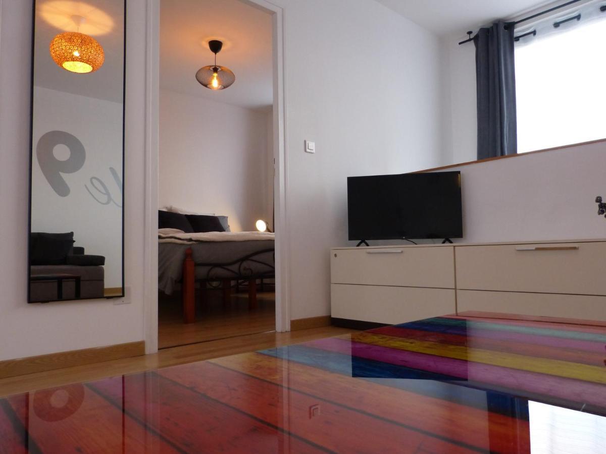 Le 99B Modern Apartment Queen Size Bed Connected Tv Hallennes-lez-Haubourdin Exterior photo